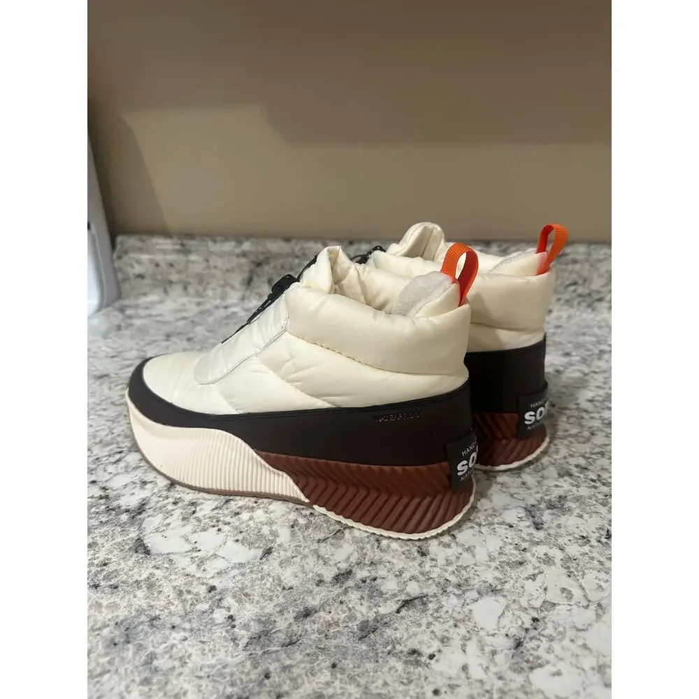 Sorel NWT Out N About III Puffy Zip Boots Sz 7.5 White Black Womens No Box - Picture 5 of 8